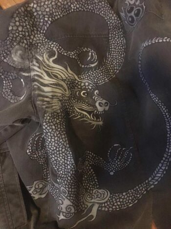 The linework for this dragon was laid down by my French friend, Benjamin, and in 2020 during Covid lockdown, I filled it all in with acrylic paints. The dragon design is meant to symbolize power & love.